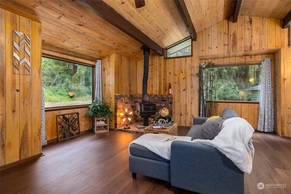 524c85df4eb58114b1542a187d696776-uncropped_scaled_within_1536_1152