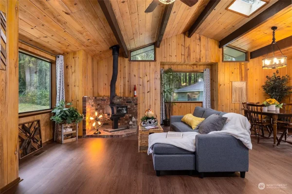 f15269a1f1a89e1048760f2f4c0be178-uncropped_scaled_within_1536_1152